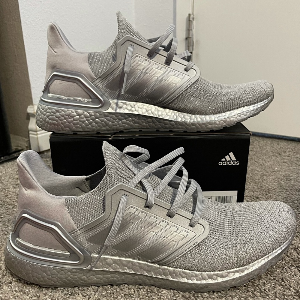 Men’s Size 14 ADIDAS ULTRABOOST 20 Silver Metallic